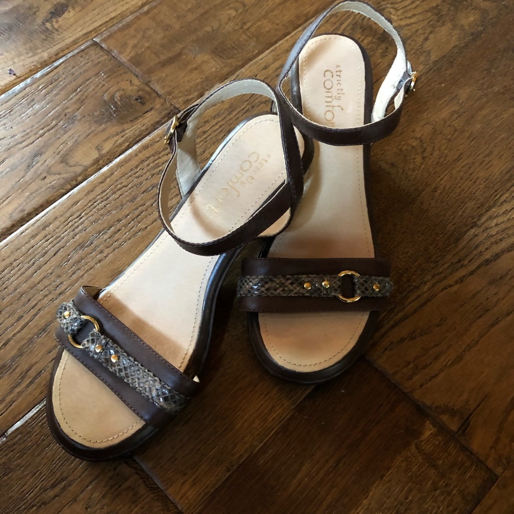Strictly Comfort Sandals Size 8M